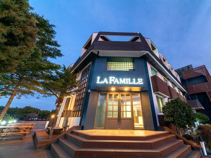 La Famille Hotel Yangyang Exterior photo