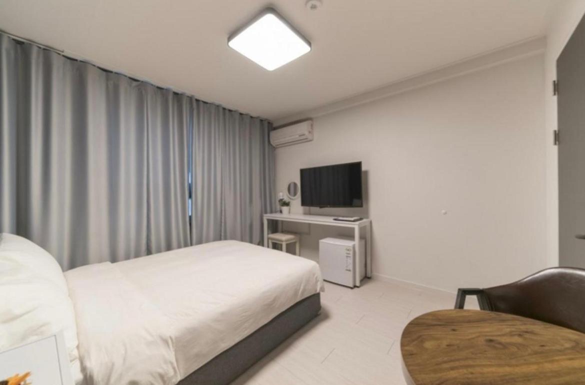 La Famille Hotel Yangyang Exterior photo