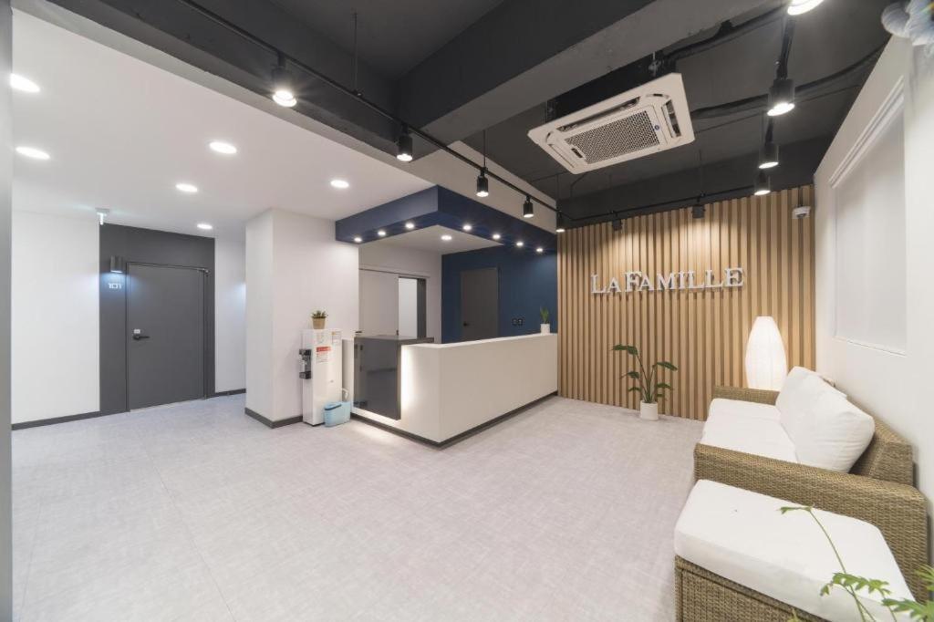 La Famille Hotel Yangyang Exterior photo