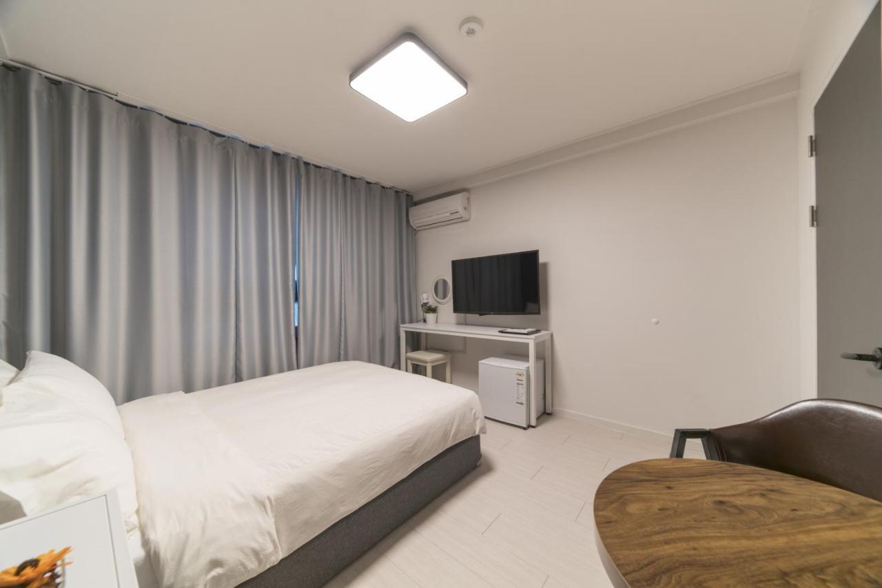 La Famille Hotel Yangyang Exterior photo